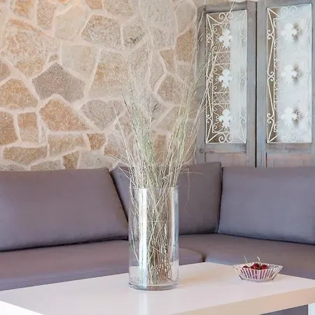 فيلة Sleeps 5 Pool Air Con Wifi *